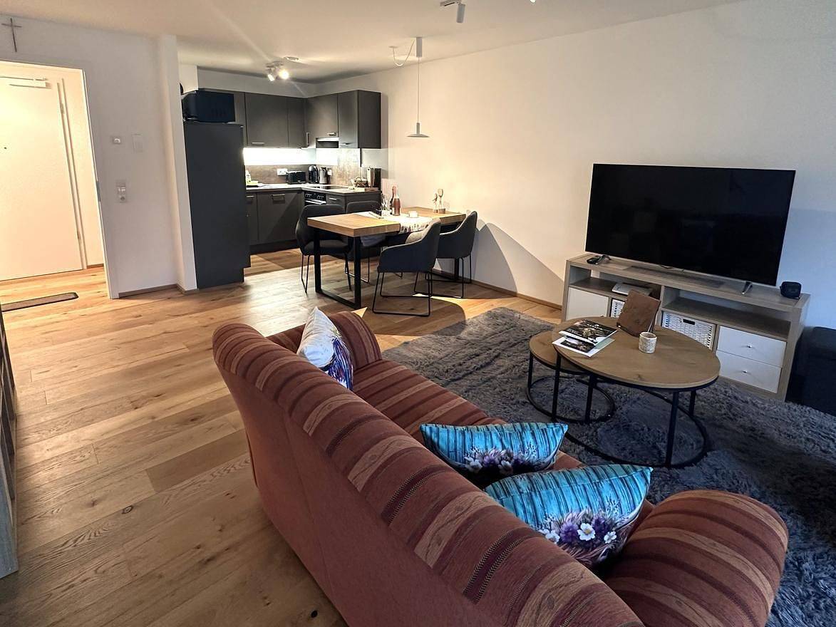 Ganze Wohnung, Komfortable Ferienwohnung mit überdachtem Balkon und moderner Ausstattung in Oberstaufen, Bayerisch Schwaben