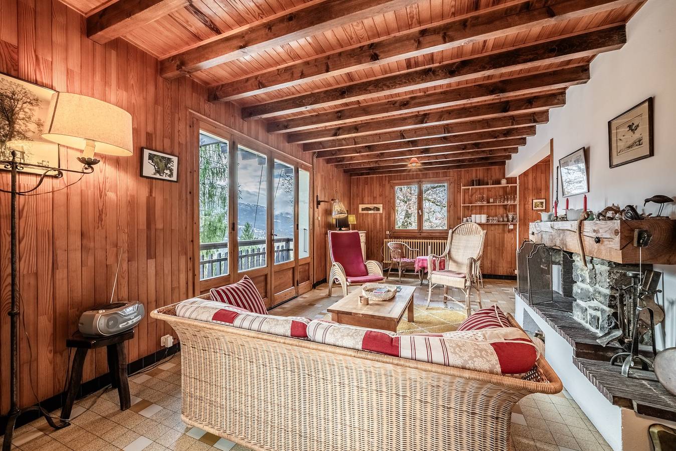 Chalet 'Franclair' con vistas a la montaña, jardín compartido y Wi-Fi in Samoëns, Region Bonneville
