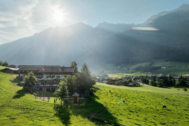 Pension für 3 Personen, mit Balkon und Terrasse sowie Garten und Sauna in Neustift im Stubaital