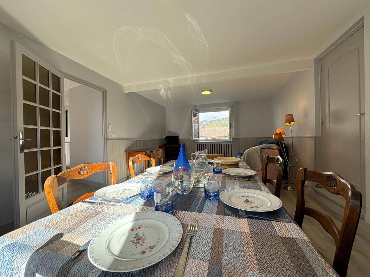 Two-Bedroom House in Lugrin, Région de Thonon-les-Bains
