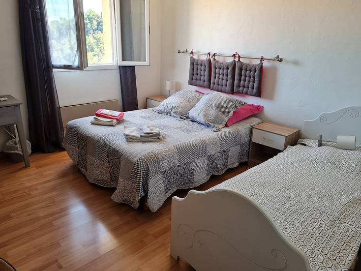 Chambre d’hôte pour 4 personnes, avec jardin et piscine dans les Alpes maritimes - 2