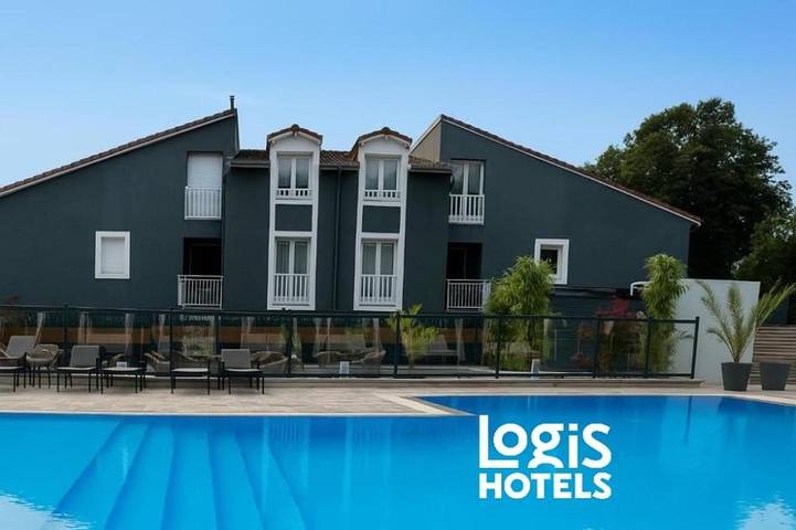 Hôtel pour 2 personnes, avec Terrasse et Jardin ainsi que Piscine et Vue dans Grandvillers