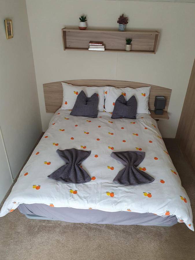 Caravan in Northampton, Northamptonshire