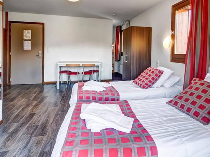 Camping pour 4 personnes, avec balcon/terrasse, animaux acceptés en Haute-Savoie - 3