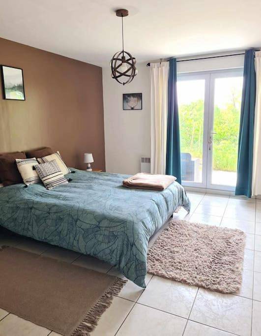 Gîte pour 4 personnes, avec Terrasse ainsi que Jardin et Vue à Clonas-sur-Varèze