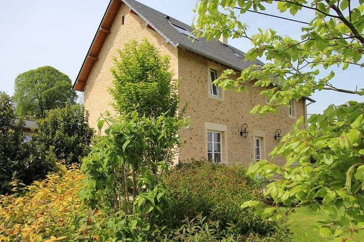 Maison de vacances pour 10 personnes, avec jardin ainsi que terrasse et jacuzzi