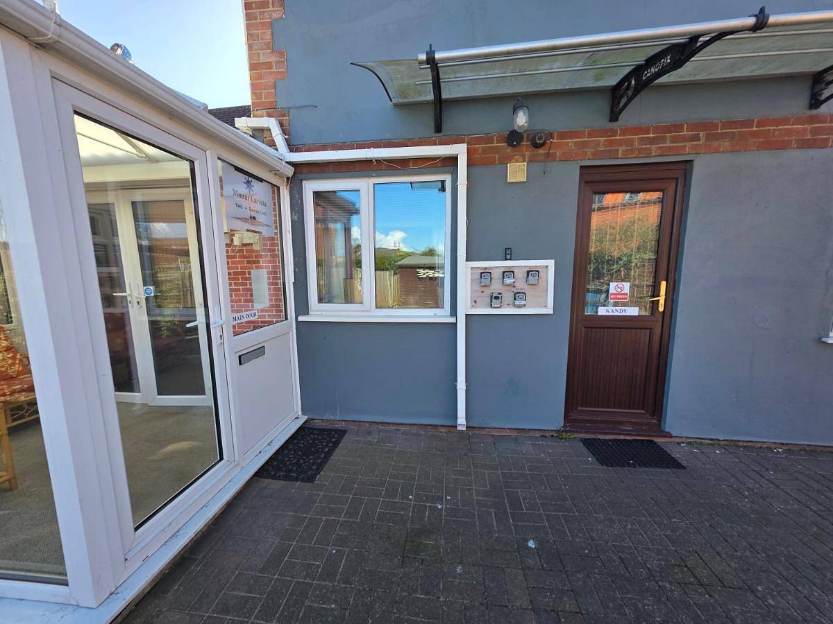 Kandy Double Room with Private Bathroom in Sheringham, Norfolk Coast