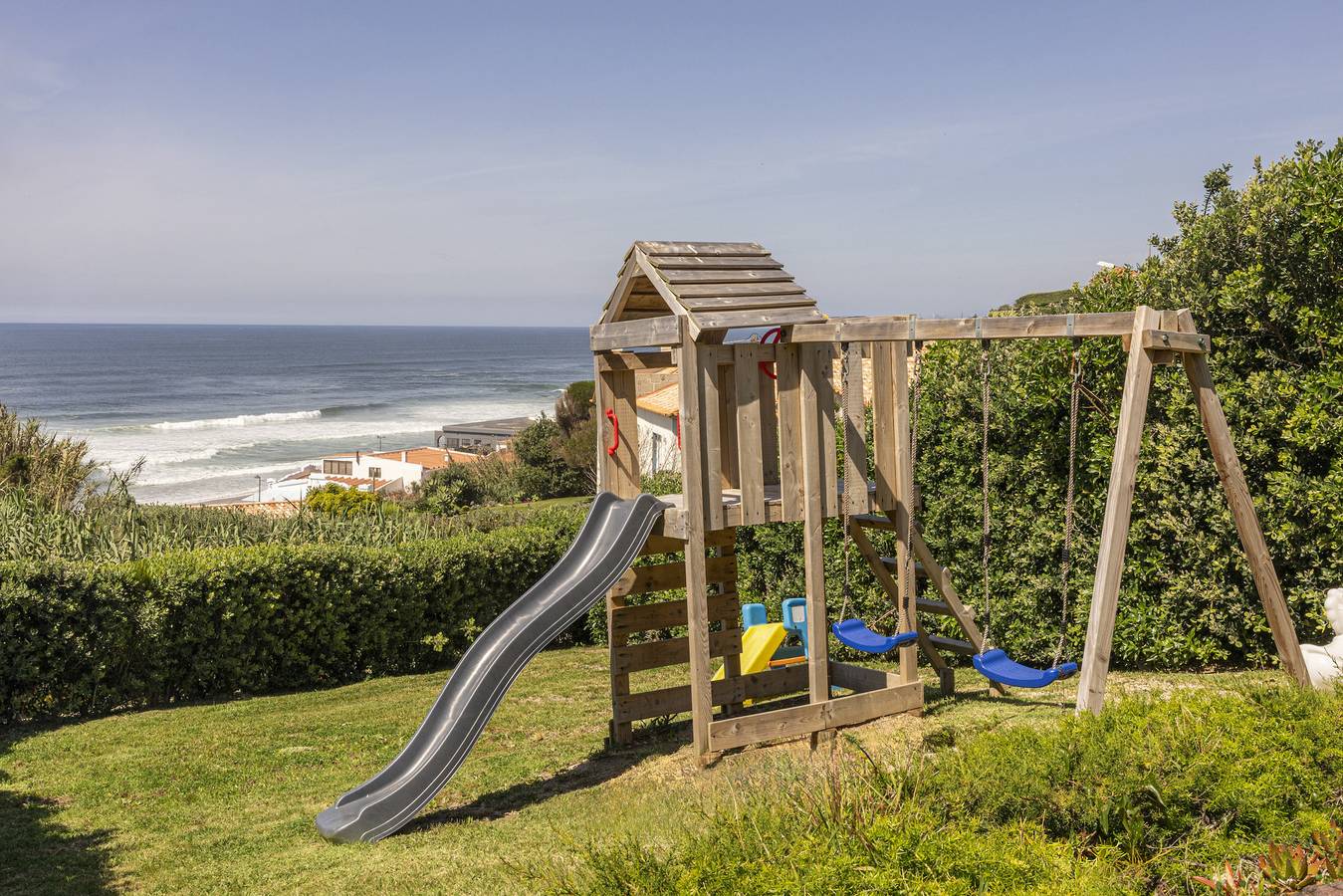 Coastal Charm Chalet by Cadenzalux in Colares, Costa de Lisboa