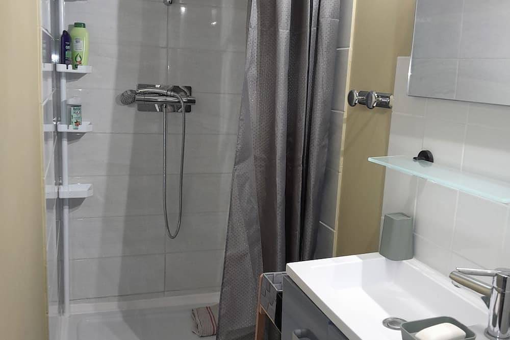 Entire apartment, Welcome to your future cocoon! Entirely renovated 50 m² apartment in Castelmoron-sur-Lot, Marmande region