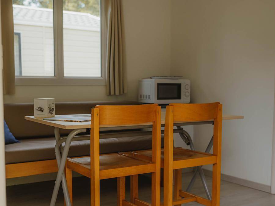 Camping Du Valentin - Mobilhome 4 personnes - Malin 4P - 2 chambres avec vue montagne in Laruns, Béarn