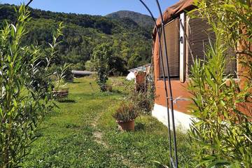 Chambre d’hôte pour 9 personnes, avec jardin et jacuzzi, animaux acceptés à Boulc