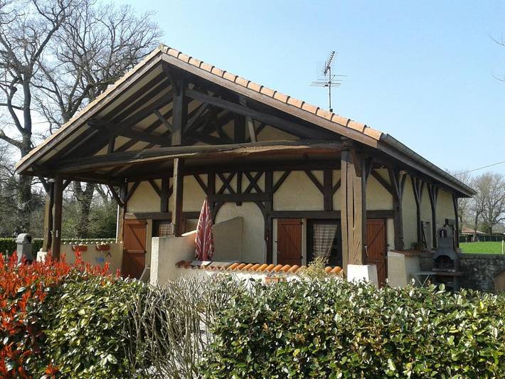 Gîte pour 5 personnes, avec Terrasse ainsi que Jardin et Vue dans Thermes des Chenes (Saint-Paul-les-Dax)