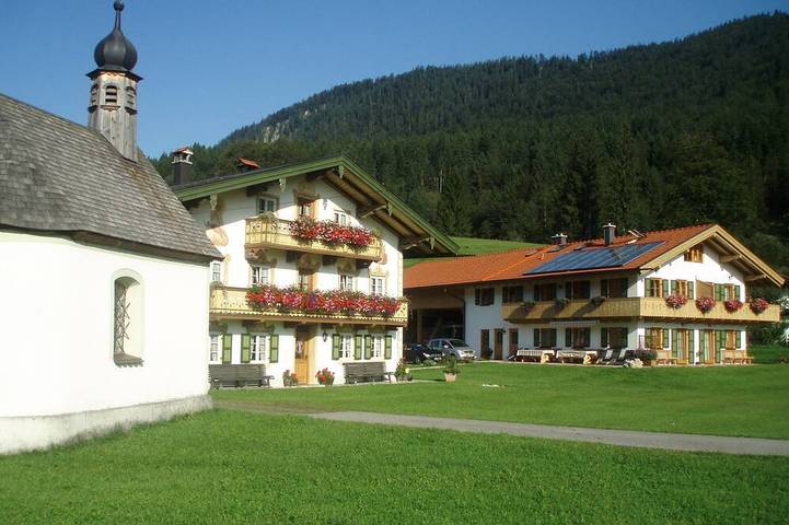 Ferienwohnung für 6 Personen, mit Garten und Sauna sowie Balkon - 1