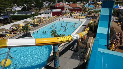 Mobil home pour 6 personnes, avec piscine et terrasse dans Plage des Mouettes