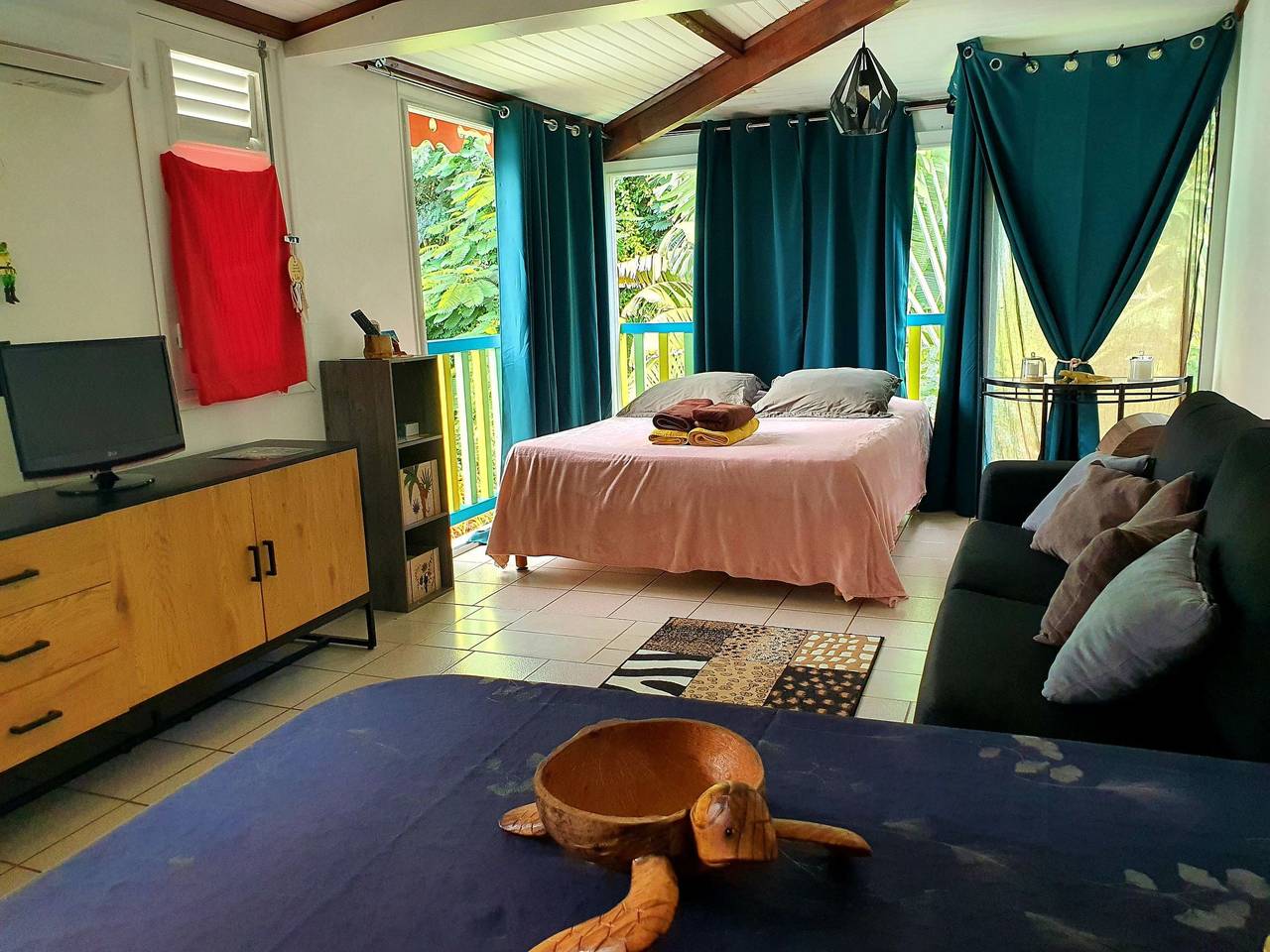 Entire apartment, Studio Bequem in Sainte-Anne, Martinique