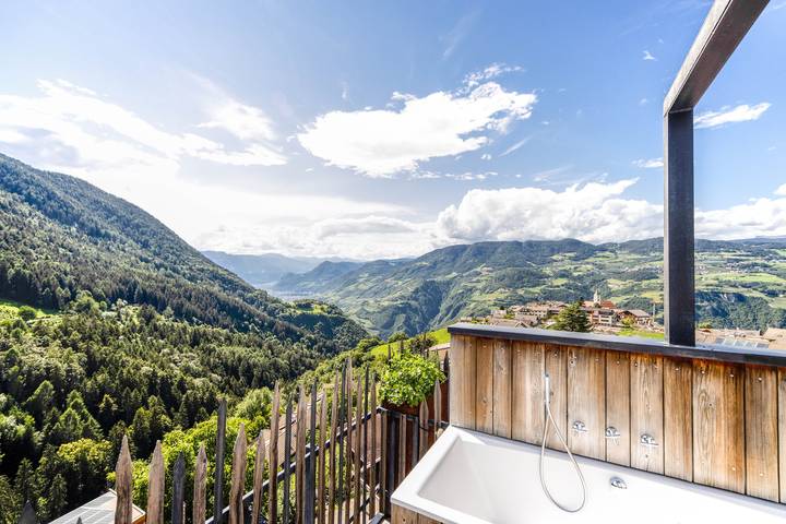 Appartamento intero, Moderno appartamento per vacanze "Sonnleiten Sterngucker 10" con Wi-Fi in Collepietra, Cornedo all'Isarco