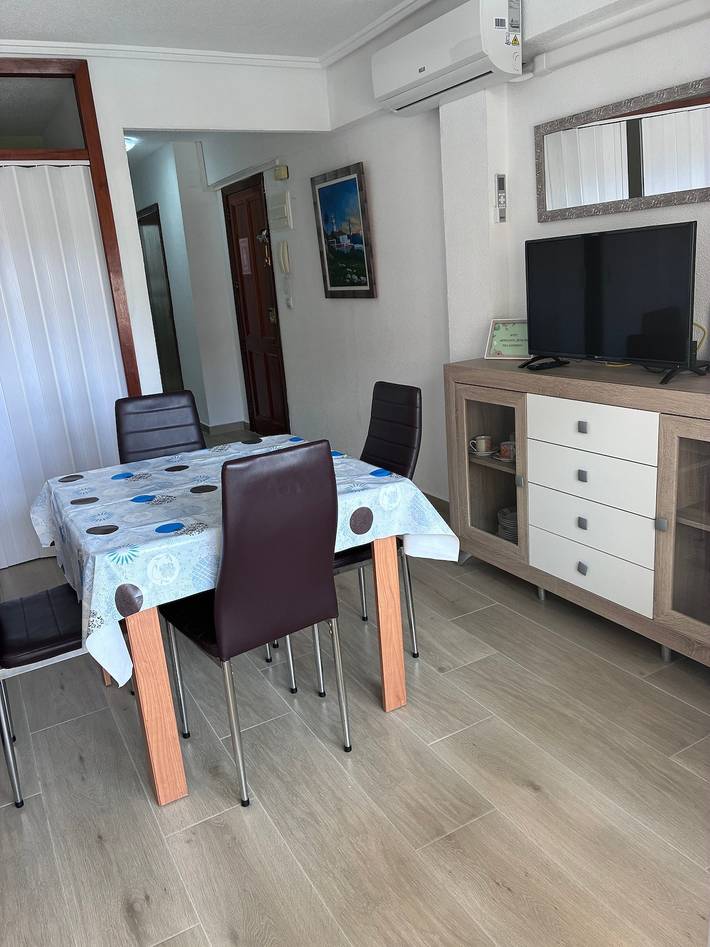 Ganze Wohnung, Apartment 'Sol' mit Meerblick, Wlan und Klimaanlage in Platja de Sant Antoni (Cullera), Cullera