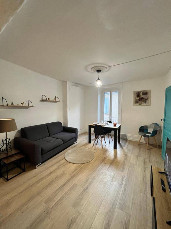 Gîte pour 2 personnes, avec vue dans Office De Tourisme Millau Grands Causses - 3