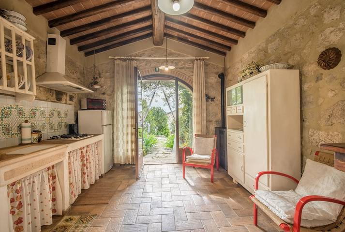Ganze Wohnung, Ferienwohnung 'Appartamento Capannina' mit privatem Garten, Wlan und Klimaanlage in Lano, Colle di Val d'Elsa
