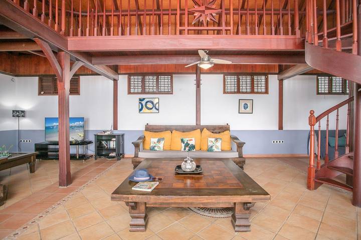 Location de vacances pour 14 personnes, avec terrasse et piscine à Les Trois-Îlets - 4