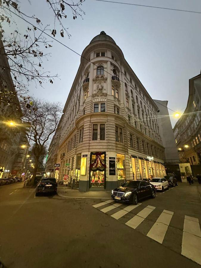 Ferienwohnung für 6 Personen, mit Ausblick in Stephansdom