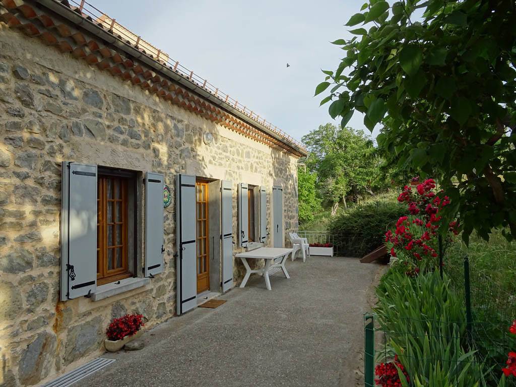 Gîte für 5 Personen mit Terrasse in Le Castellard-Mélan, Alpes-de-Haute-Provence