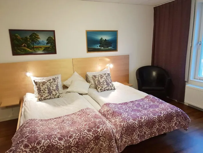 Hotel für 3 Personen, mit Garten - 1
