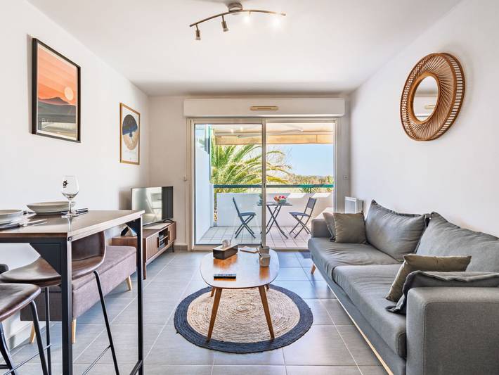 Gîte pour 2 personnes, avec terrasse dans Plage d'Erretegia