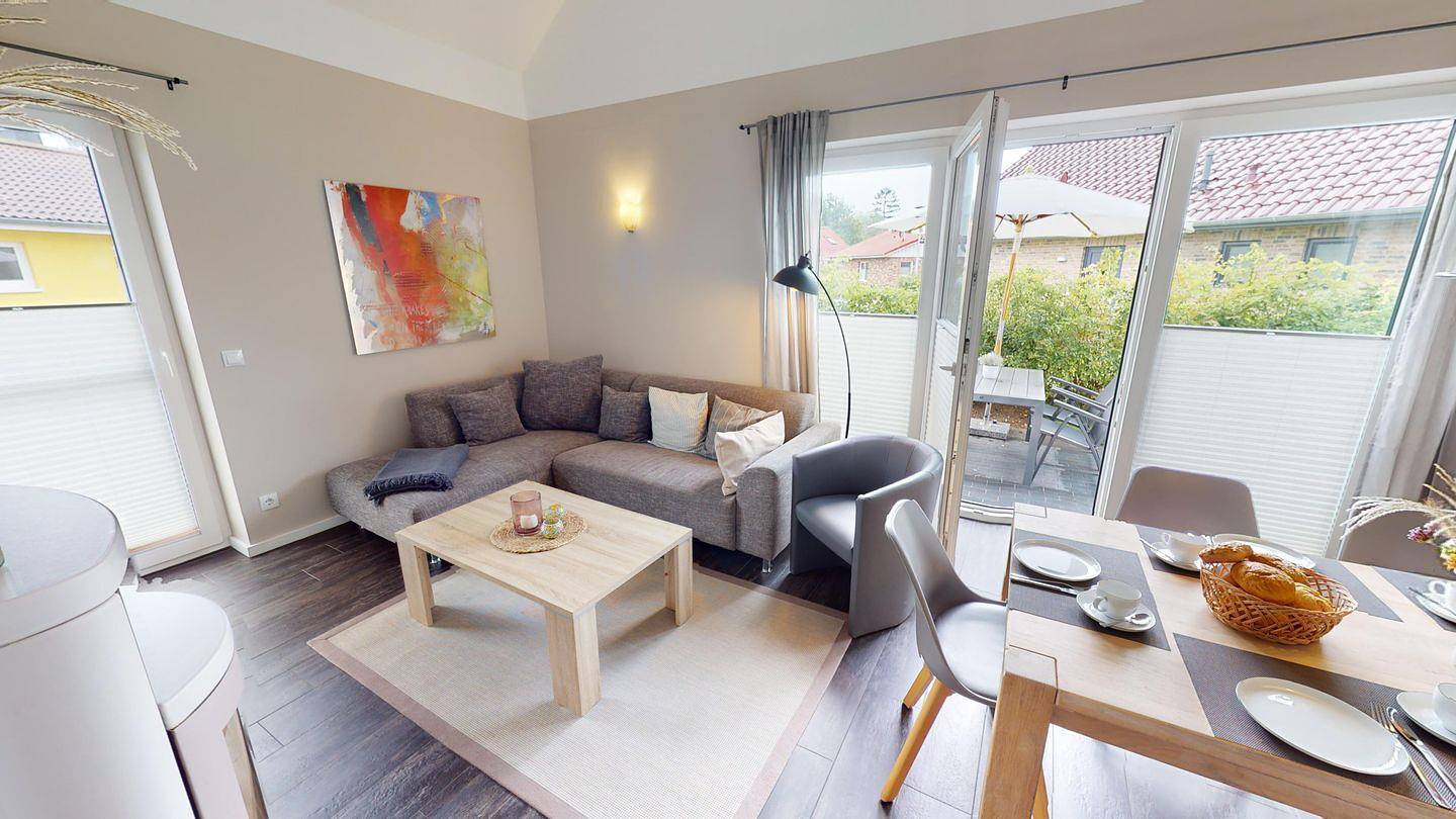 Gemütliches 4-Zimmer-Ferienhaus für 6 Personen mit Kamin & Sauna in Pelzerhaken in Südstrand Pelzerhaken, Ostholstein