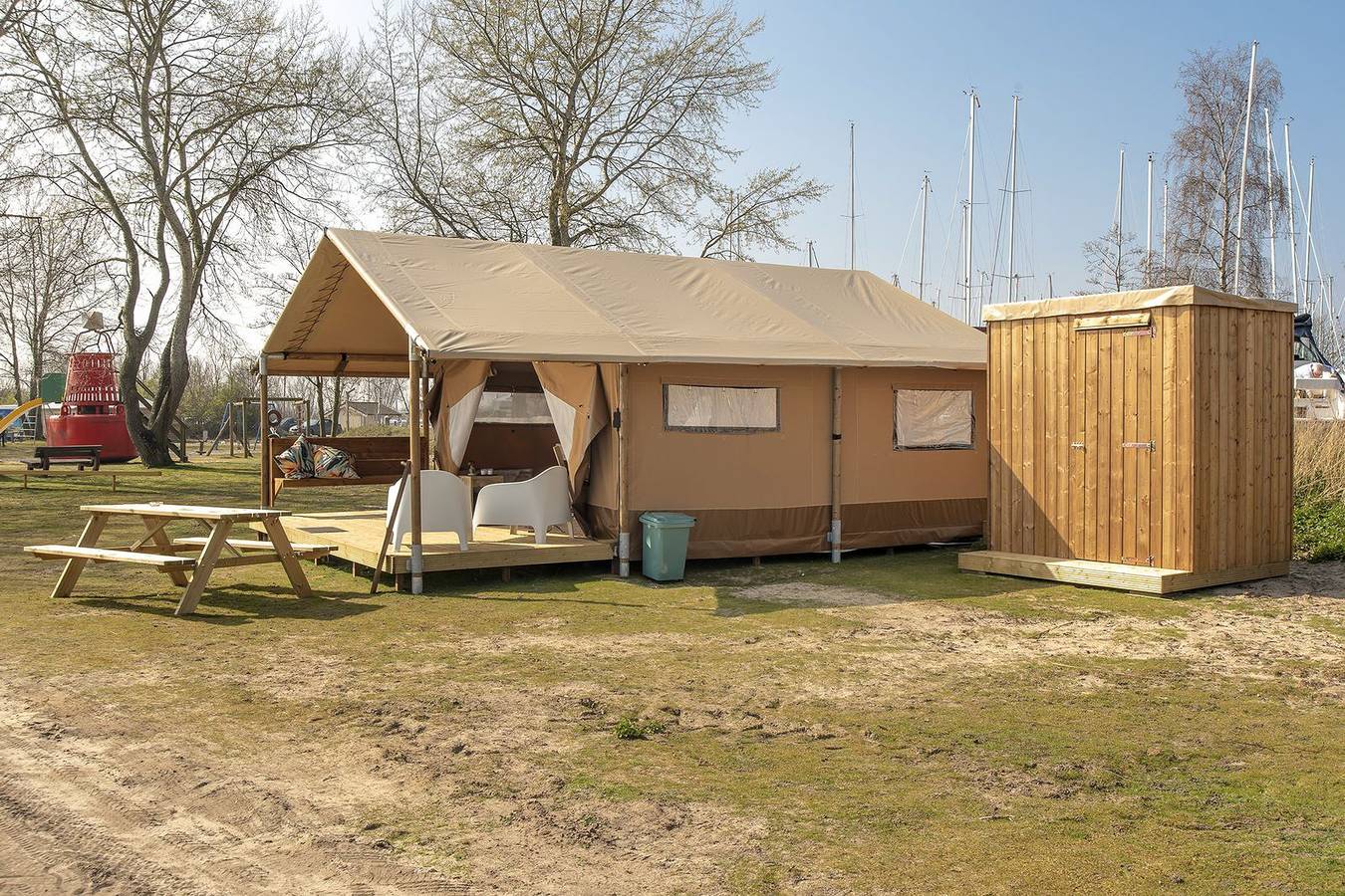 Marina Parcs — Safarilodge 5 pers, met prive sanitair in Nederlandse kust