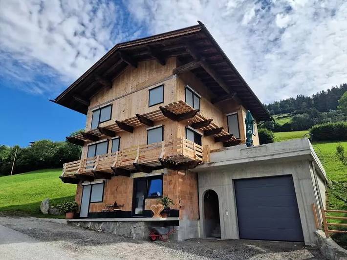 Vakantieappartement voor 4 personen, met Terras en Tuin in Zillertal Arena
