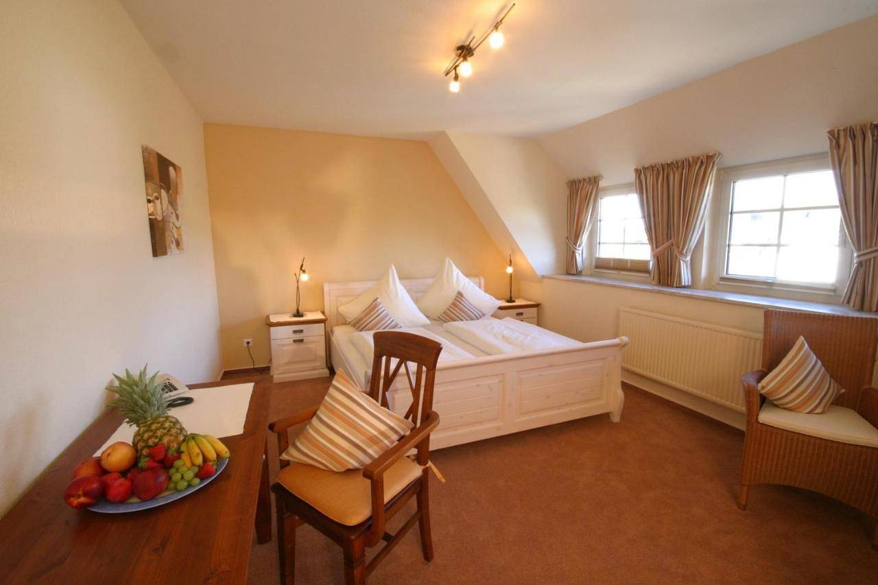 Single Room with Shower in Steenodde, Nebel