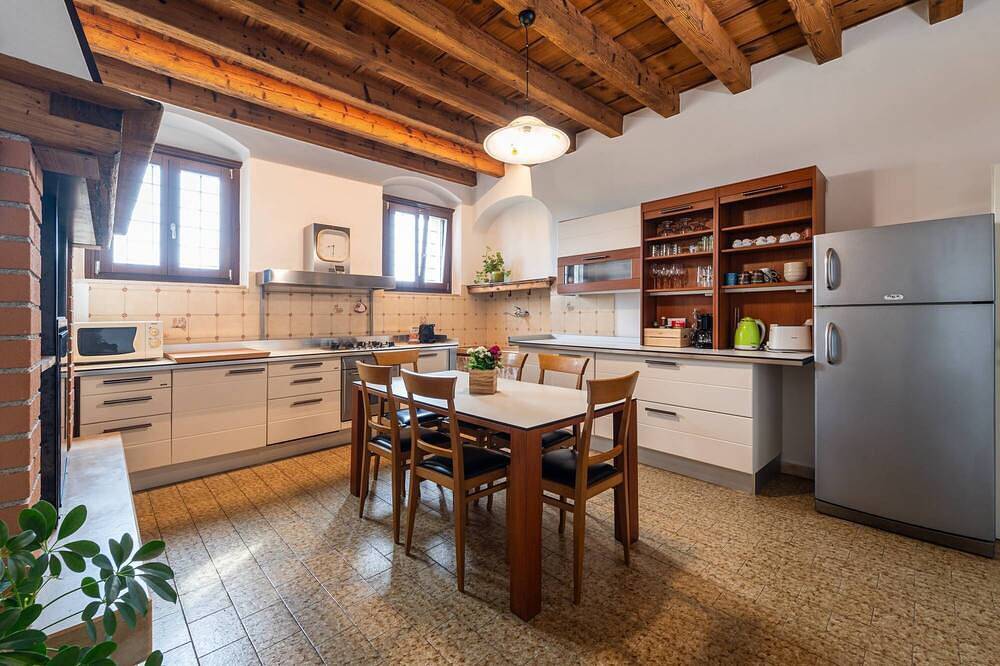 Ganze Wohnung, 2 Bedroom Apartment in Lombardy in Monzambano, Gardasee