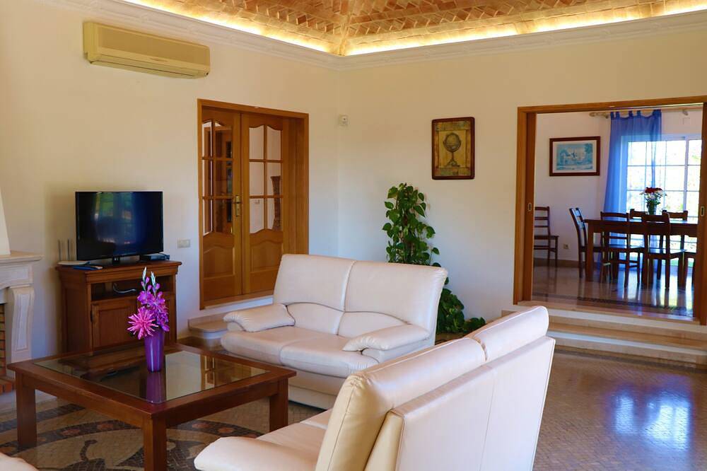 Luxury Family Villa with Private heated Pool, Tennis Court, Putting Green in Almancil, Parque Natural da Ria Formosa