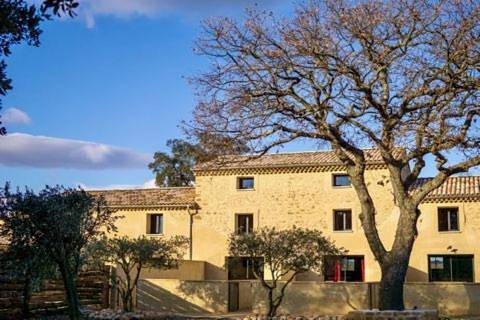 Location de vacances pour 6 personnes, avec jardin ainsi que vue et piscine à Suze-la-Rousse - 3