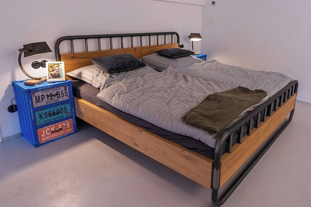 Geheel appartement, E-Loft in the high-voltage room Altes Wasserwerk Tecklenburg special vacation apartment in Tecklenburg, Münsterland