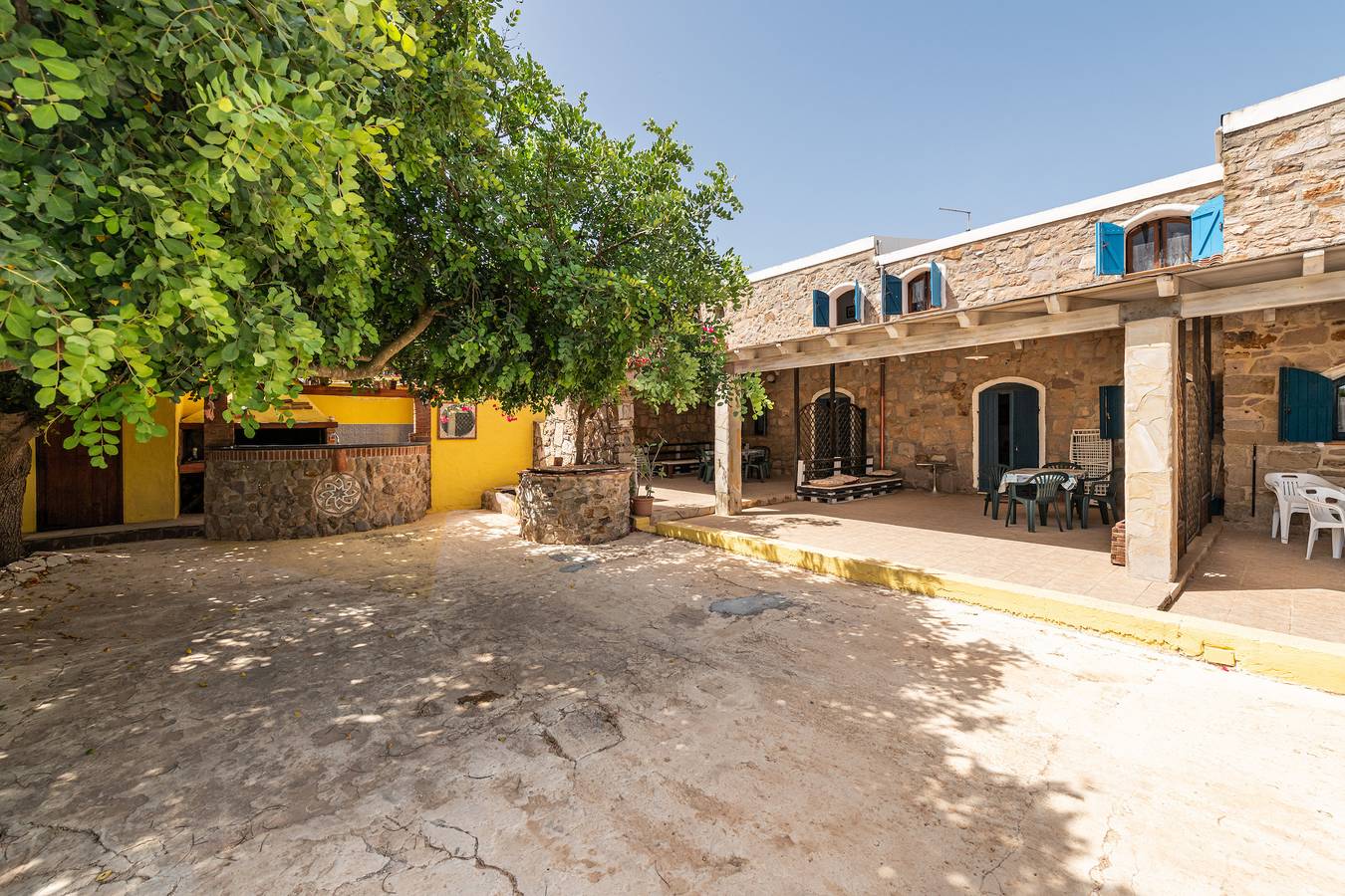 Haustierfreundliches Ferienhaus Pescetti Bobba C mit Bergblick und Garten in Carbonia-Iglesias Provinz