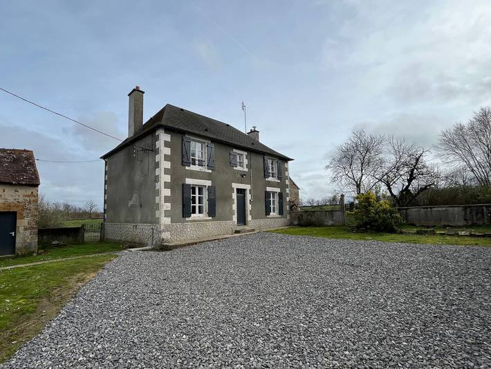 Renoviertes Ferienhaus mit Pool, großem Garten und barrierefreiem Zugang im Herzen der Natur in Tilly (Indre), Le Blanc und Umgebung