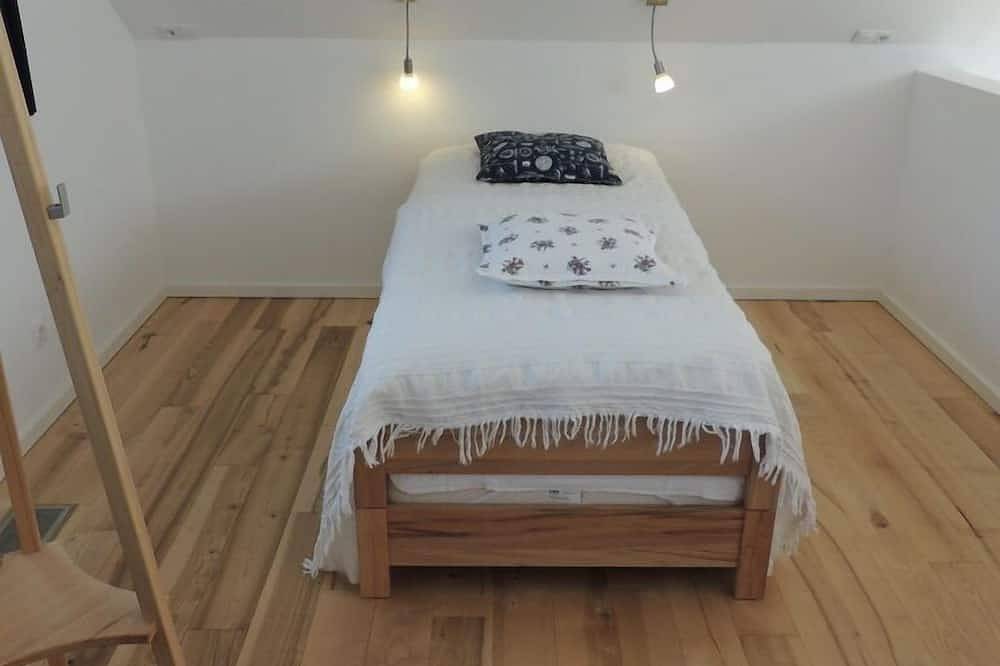 Modern designed house for 4 - 6 people in a beautiful location near Cape Arkona in Putgarten, Ruegen