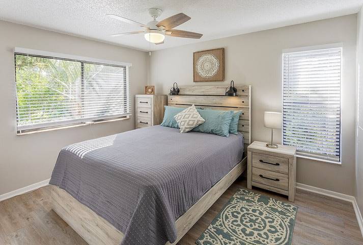 Holiday rental for 6 people, with balcony in Dunedin