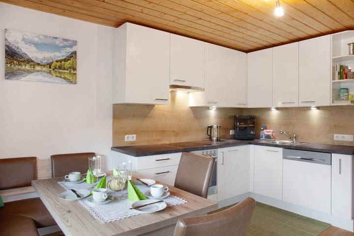 Ferienwohnung für 6 Personen, mit Balkon und Garten im Bregenzerwald - 3