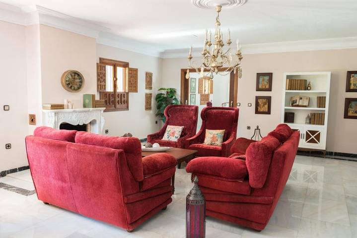 Chalet para 14 personas, con vistas además de piscina y jardín, Se admiten mascotas en Écija - 3