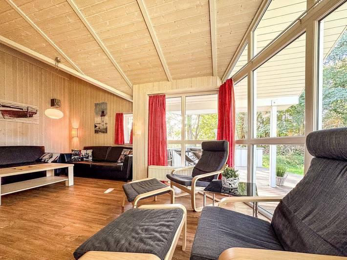 Ferienhaus für 6 Personen, mit Whirlpool und Terrasse sowie Garten und Sauna an der Ostsee - 2