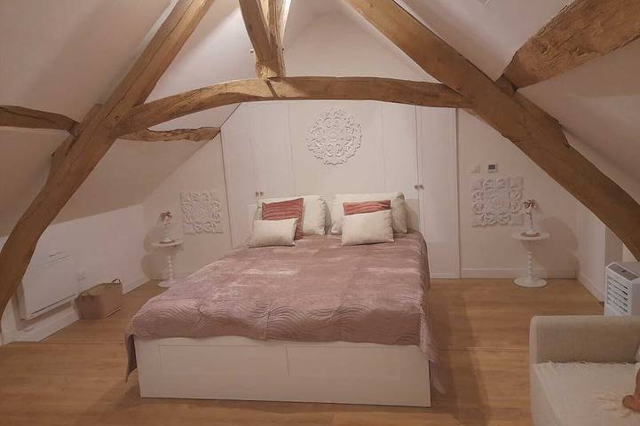 Cozy 1-bedroom house in charming Chaussidier Brigueil Le Chantre with Bedroom Ac in Brigueil-le-Chantre, Vienne