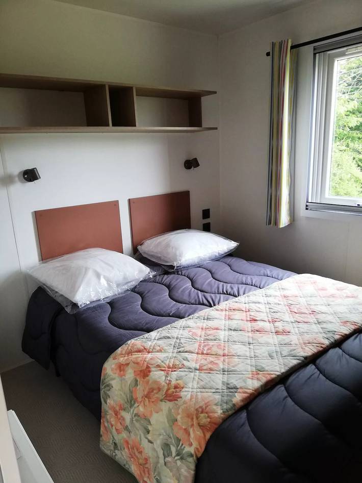 Camping pour 4 personnes, avec terrasse et piscine dans l' Eure - 3