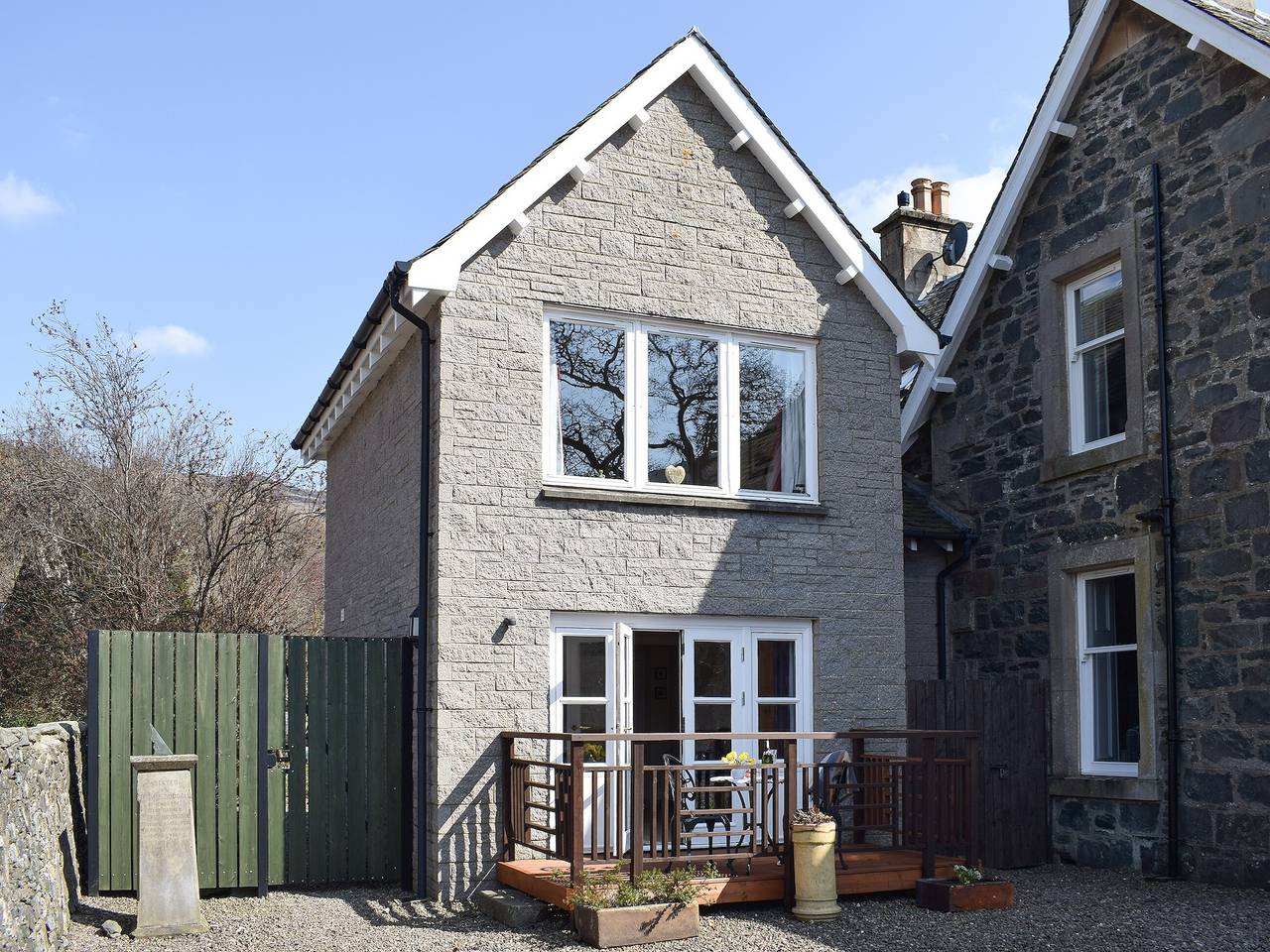 Lochearnside Lodge in Loch Earn, Perthshire