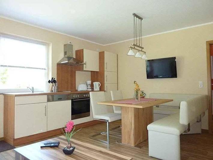 Ferienwohnung für 6 Personen, mit Terrasse und Garten in Lietzow