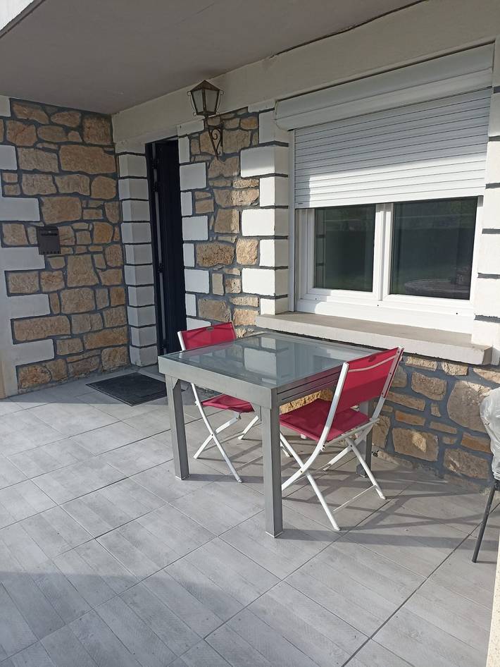 Studio entier, Studio "La Clématite d'Olt" avec terrasse privée et Wi-Fi in Saint-Côme-d'Olt, Parc naturel régional de l'Aubrac