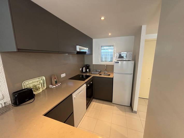 Apartamento entero, Apartamento vacacional "Mar D'or 223" con piscina compartida, terrazas y Wi-Fi in L' Estartit, Estartit