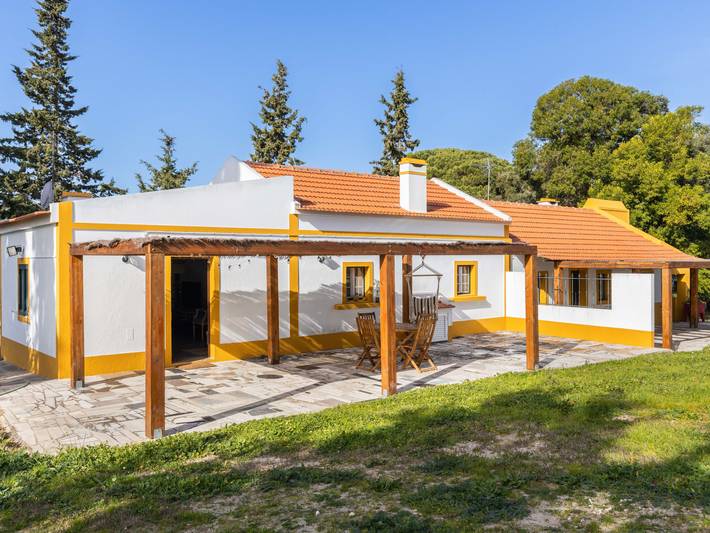 Ferienhaus für 4 Personen, mit Terrasse und Garten in Portugal - 2